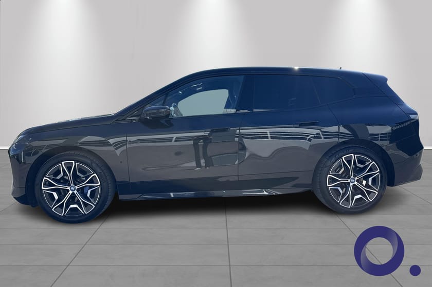 Bilde 2 av BMW iX xDrive50 Sport Line|Elektrisk Premium-SUV