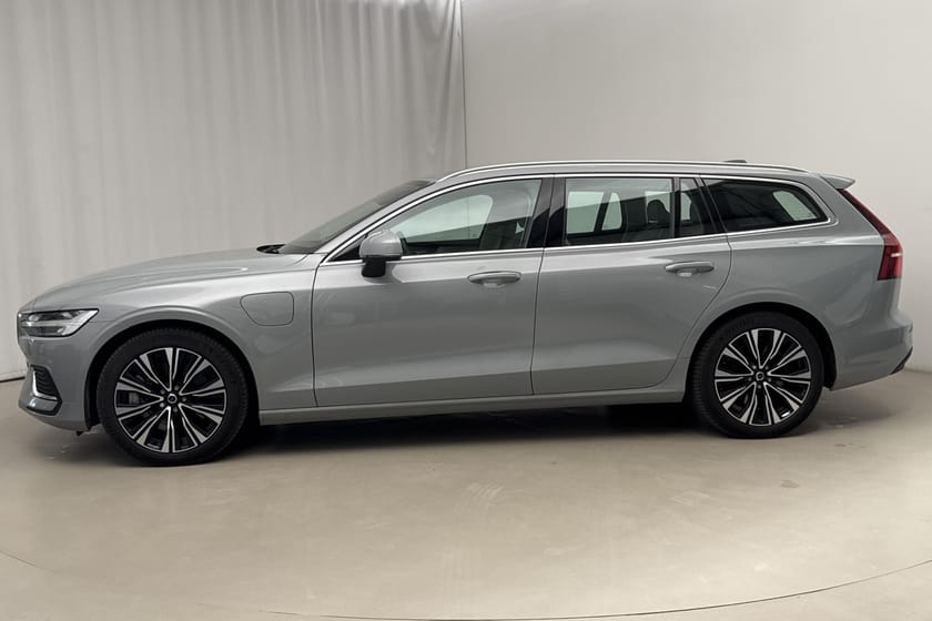 Bild 2 av Volvo V60 T6 AWD Recharge (350hk) Core