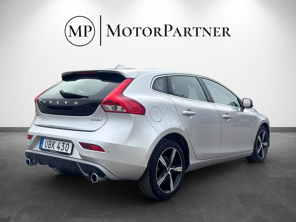 Volvo V40, bild 7 av 17