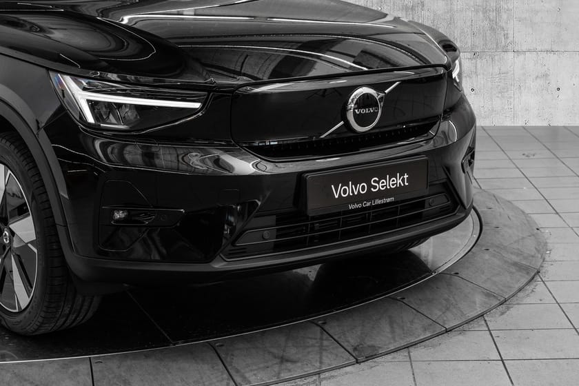Bilde 2 av Volvo EX40 Twin Motor Performance Plus Hengerfeste