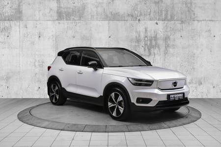 Volvo XC40 P8 AWD Recharge KROK|19"|STOL.PK|LYS.PK|V.PUMPE|8år*