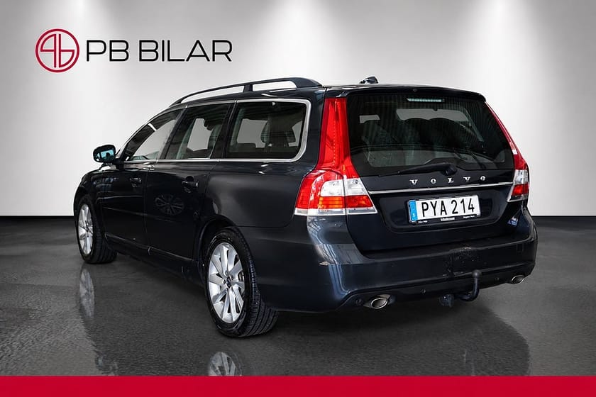 Bild 4 av Volvo V70 D4 181hk  Classic Momentum Navi Drag PDC VOC