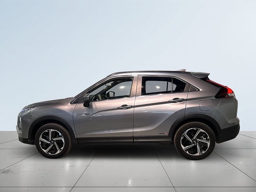 Bild 4 av Mitsubishi Eclipse Cross PHEV 2.4 AWD Fleet Edit CarPlay Kamera SoV MOMS