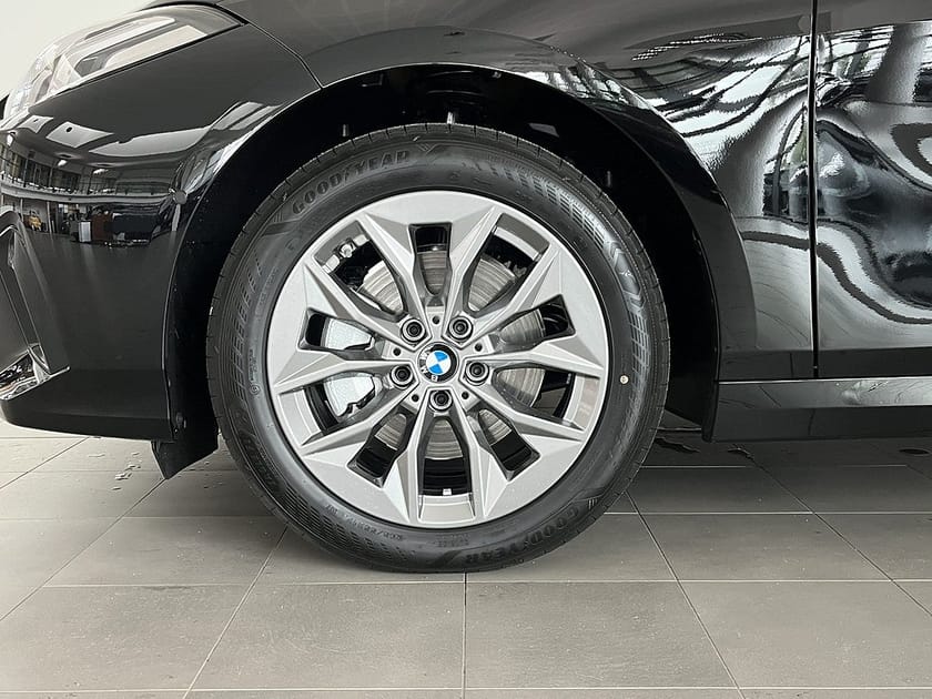 Bild 4 av BMW 120 Automat Backkamera 17" Driving Assist