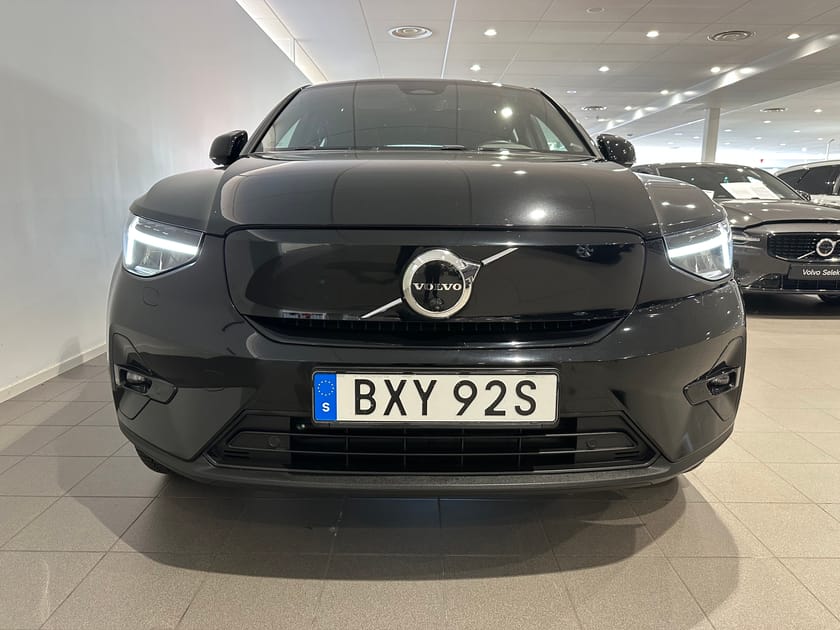 Bild 2 av Volvo C40 Recharge Twin Ultimate / Navigation / 360 Kamera / Panoramatak /