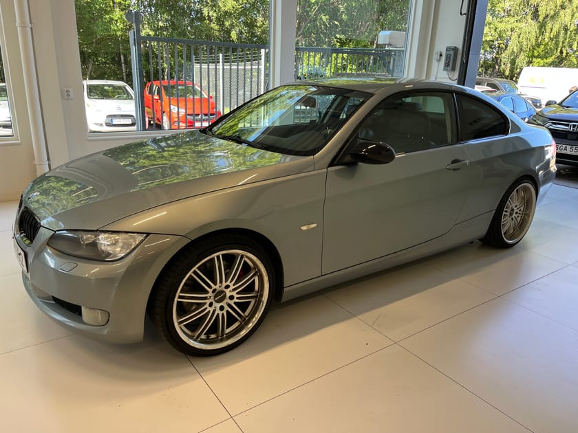 Bild 2 av BMW 325i Coupé 