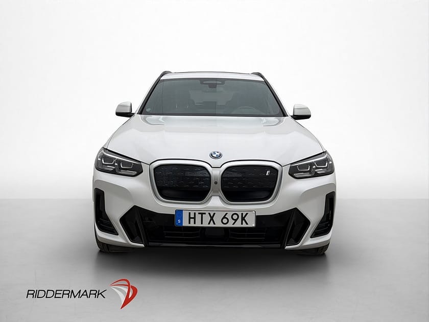 Bild 3 av BMW iX3 286hk M Sport Pano H/K Head Up Drag 360° Skinn Navi