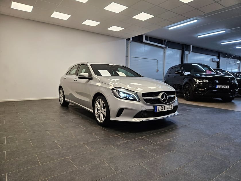 Bild 5 av Mercedes-Benz A 180 d 109hk Automat 7G-DCT Urban Line Backkamera
