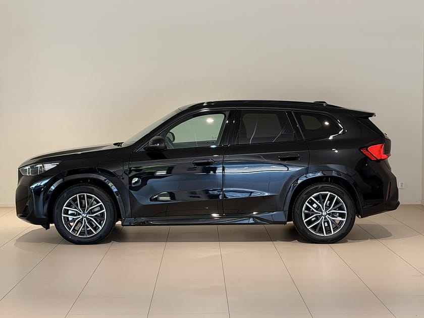 Bild 2 av BMW X1 xDrive25e xDrive 25e, M-Sport, Drag, Värmare, Adpt fart, Elstolar