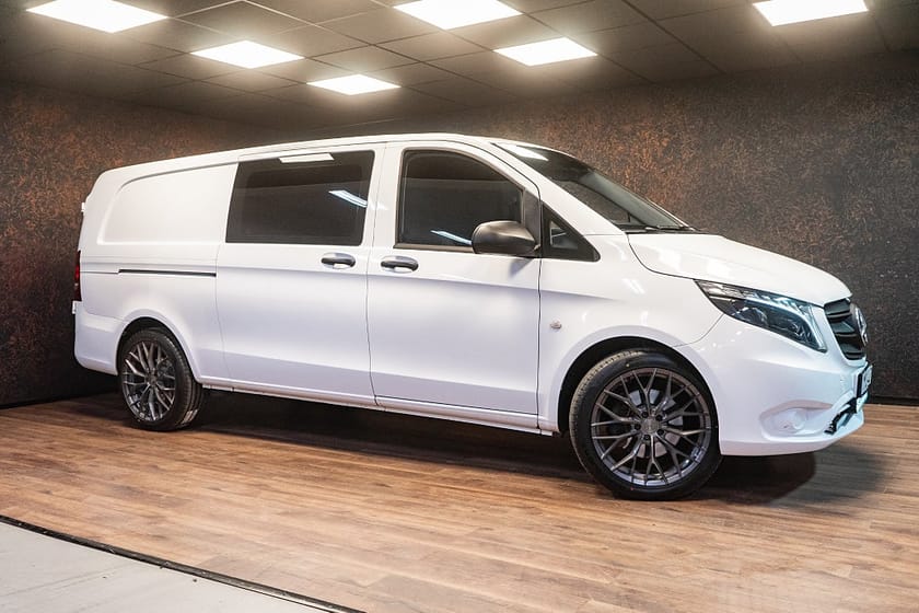 Bild 2 av Mercedes-Benz Vito Mixto 116 CDI 4x4 3.0t