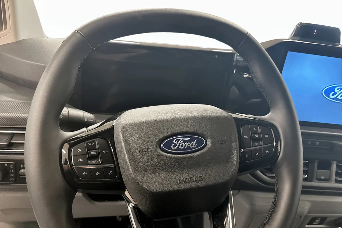 Ford Transit Custom 320