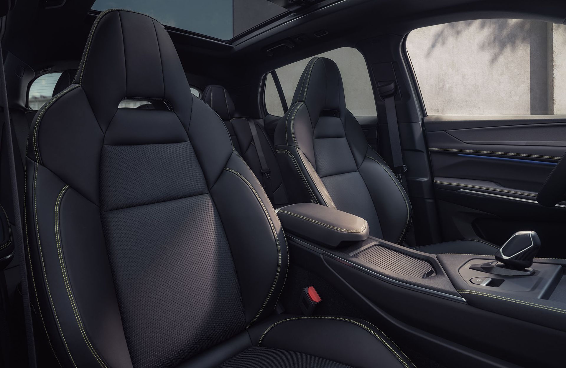 Lynk & Co 01 More PHEV 2026, bild 6/7