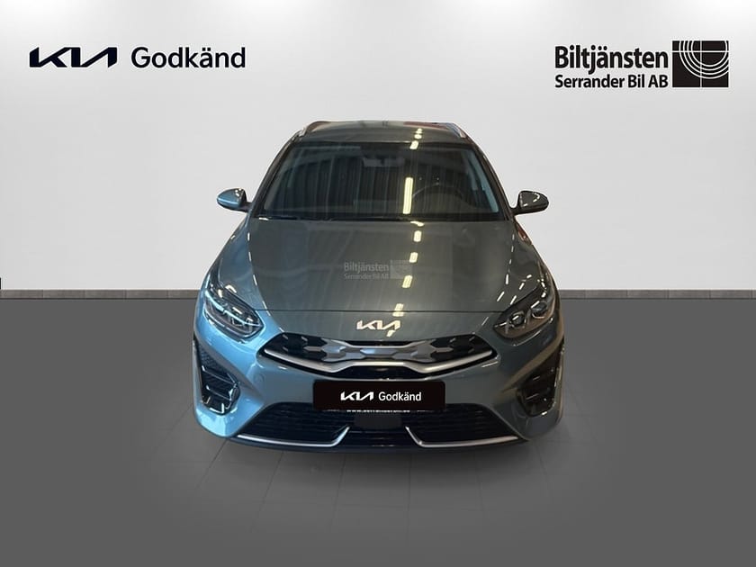 Bild 2 av Kia Ceed Sportswagon Plug-in Hybrid SW Action