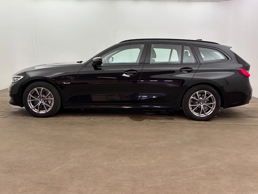 Bild 3 av BMW 330e Touring 292hk Steptronic Sport line Navi Dragkrok