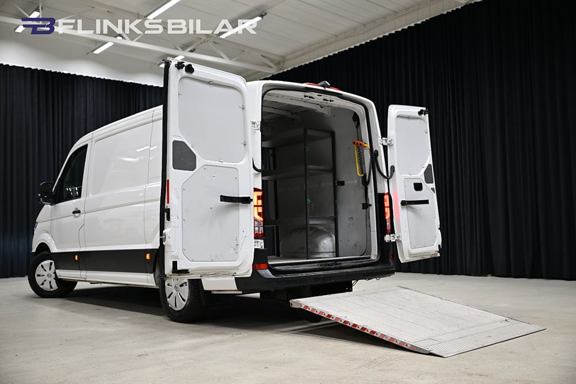 Volkswagen Crafter 177HK Automat 2023, bild 6/33