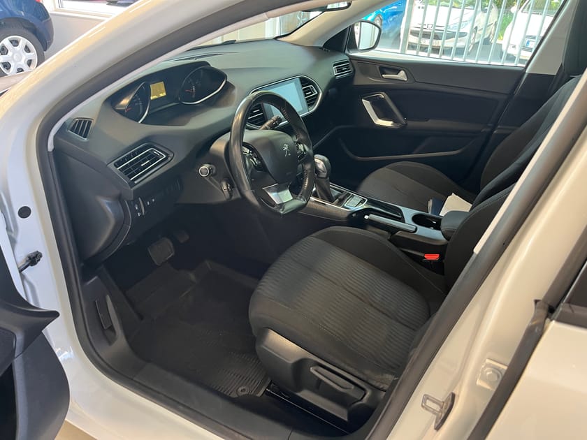 Bild 5 av Peugeot 308 1,2 Active Automat