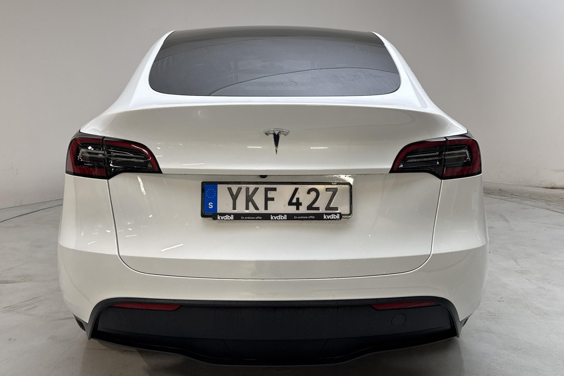 Tesla Model Y Standard Range RWD 2024, bild 6/10