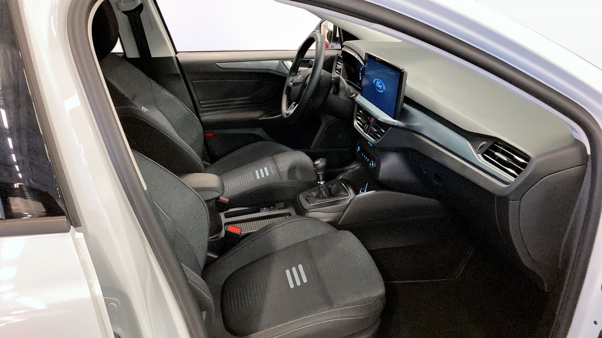 Ford Focus Active 1.0 EcoBoost Hybrid 2024, bild 3/18