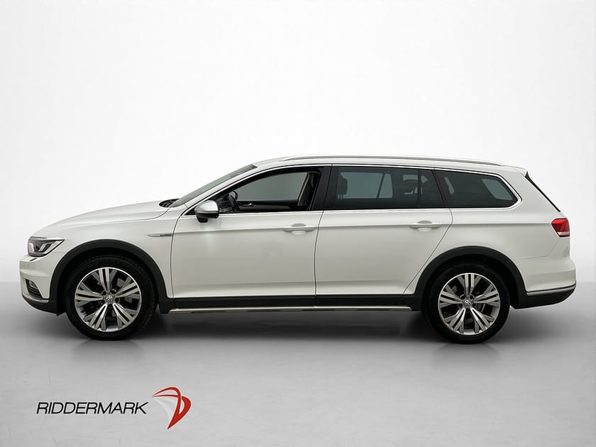 Bild 4 av Volkswagen Passat Alltrack 2.0 TSI 4M Cockpit Drag Kamera