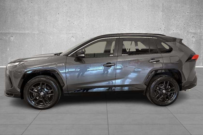 Bilde 2 av Toyota RAV4 Plug-in Hybrid GR SPORT Panorama & JBL