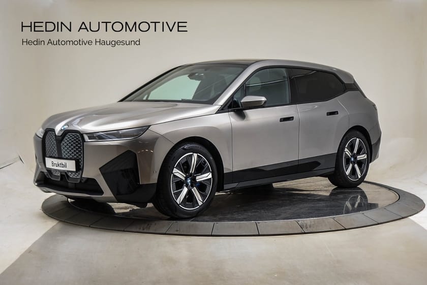 Bilde 1 av BMW iX xDrive40