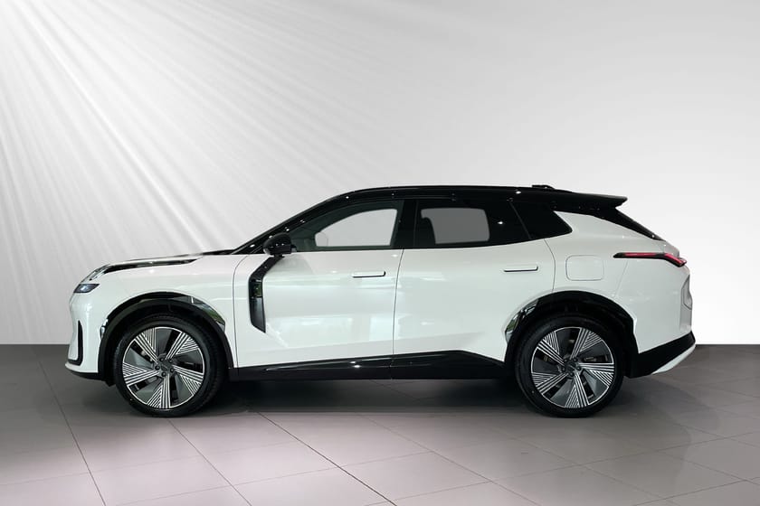 Bild 2 av Lynk & Co 08 PHEV More