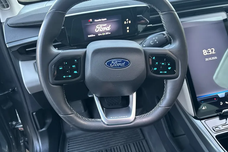 Ford Explorer EV Extended Range RWD