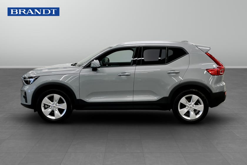 Bild 3 av Volvo XC40 B3 FWD Bensin Core