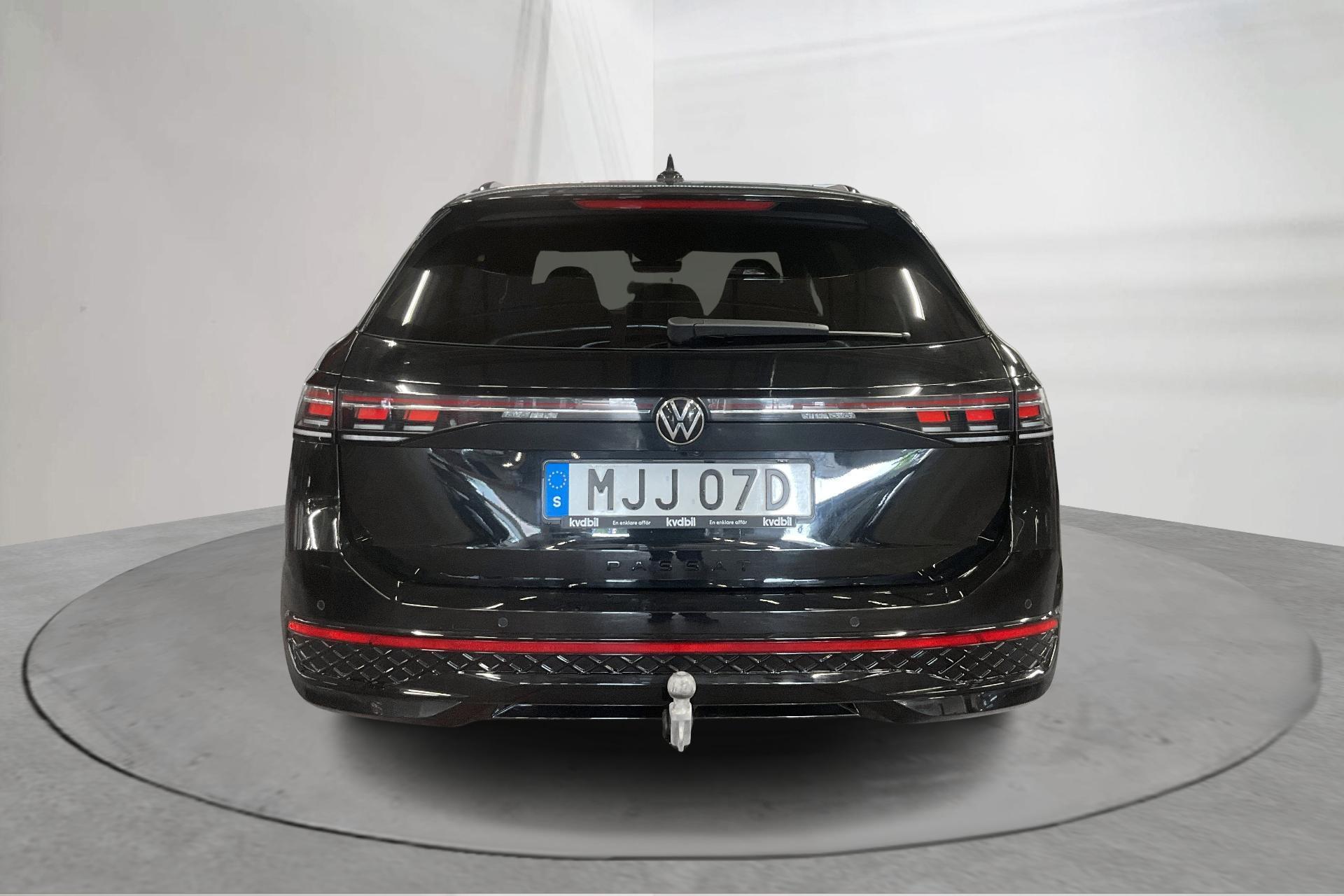 Volkswagen Passat 2025, photo 6/22