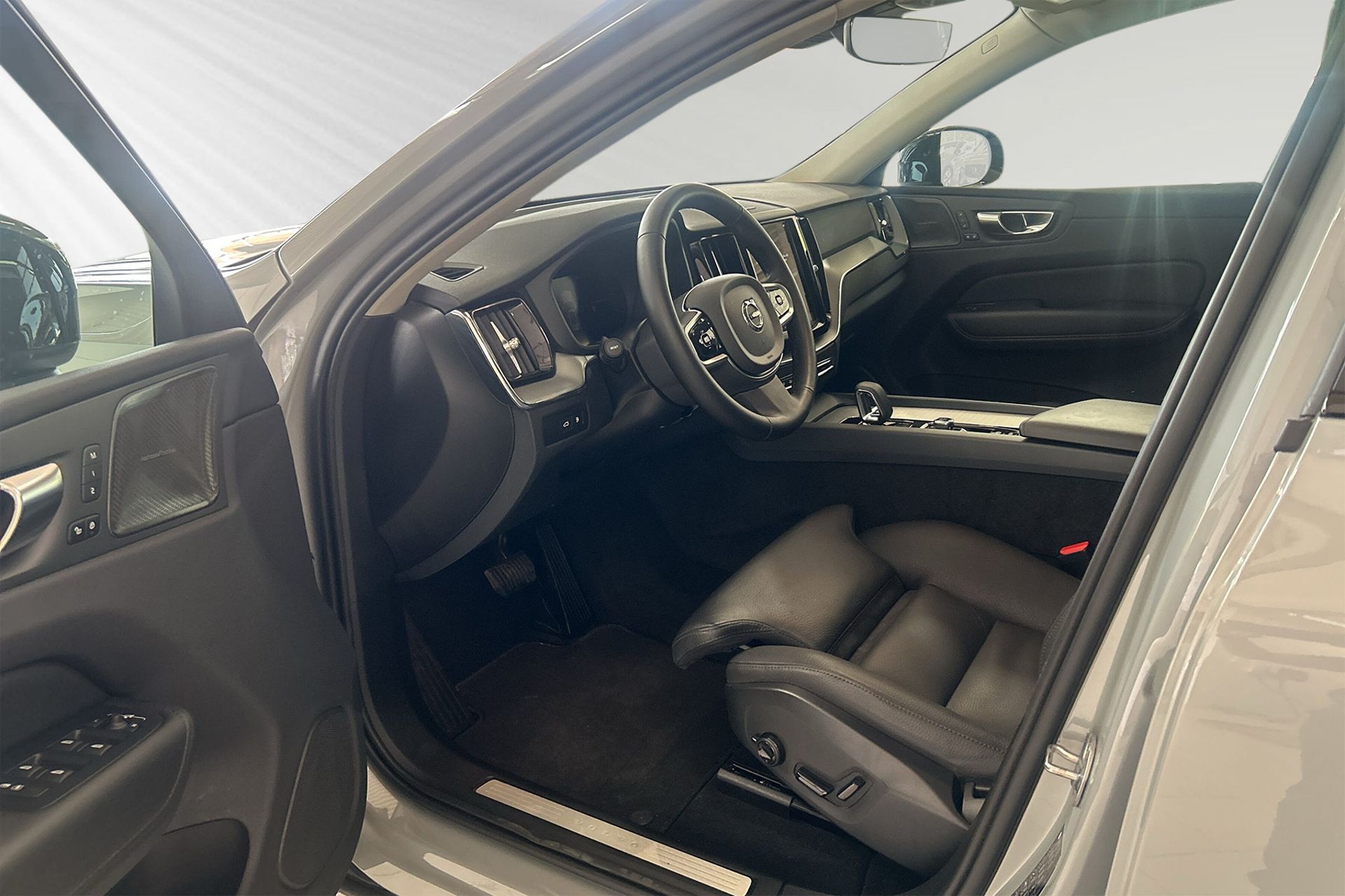 Volvo XC60 T6 Plus Dark Nordic Edt 360 2025, bild 7/34
