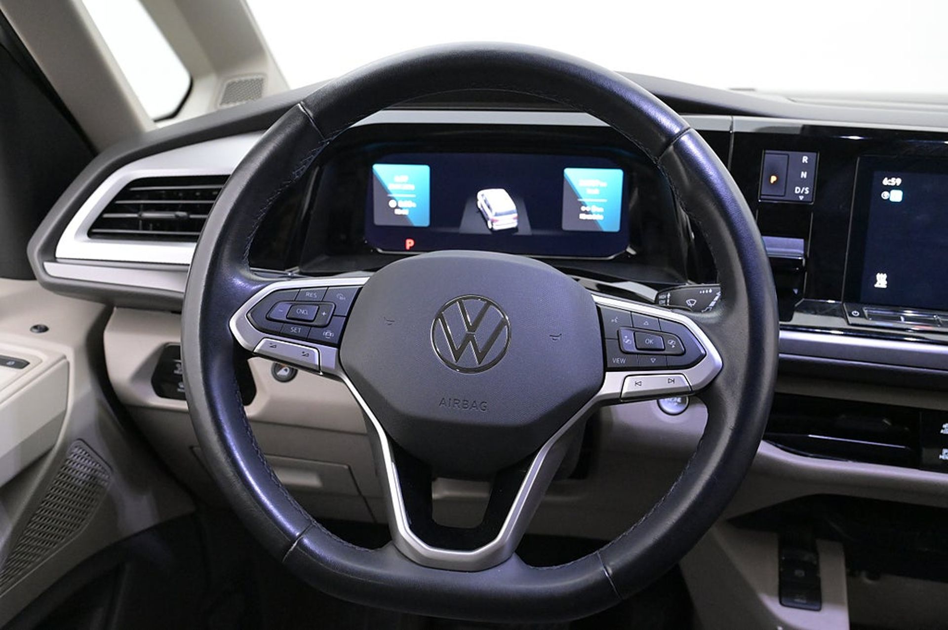 Volkswagen Multivan eHybrid 7-sits Drag 2024, kuva 6/27