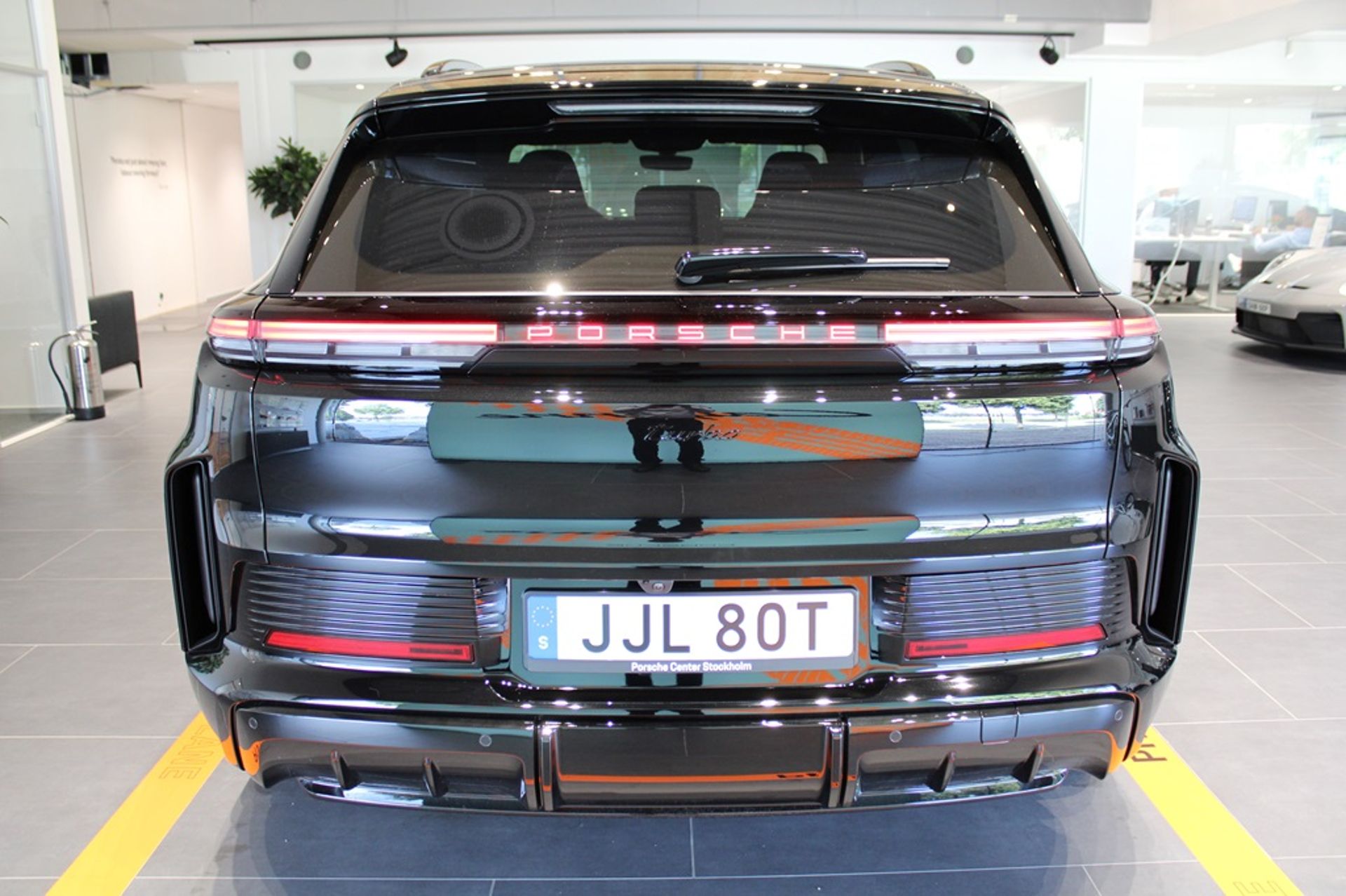 Porsche Cayenne Turbo Electric 2026, bild 3/10