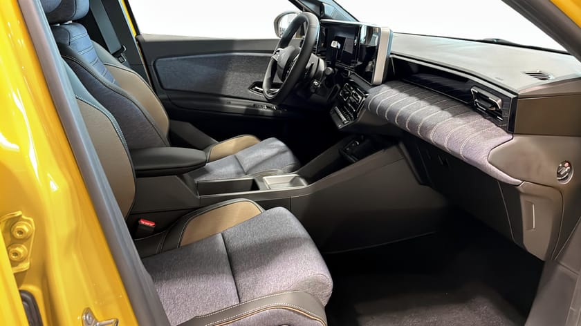 Bild 3 av Renault 5 E-Tech TECHNO EV52 // SLUTSPURT! Privatleasing fr. 3690 kr/mån***