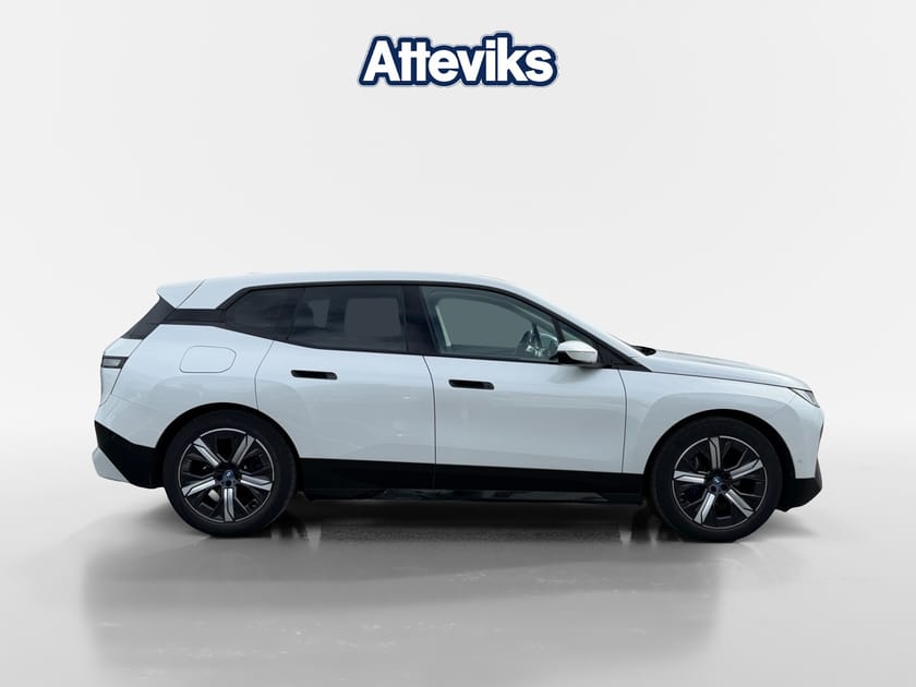Bild 2 av BMW iX xDrive40 40 xDrive 326hk *H-K Ljud/Drag/360 Kamera/Keyless/