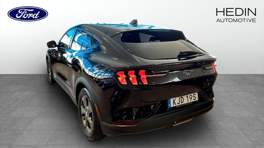 Bild 2 av Ford Mustang Mach-E Long Range CX727 RWD LR AUT 3,95% ränta