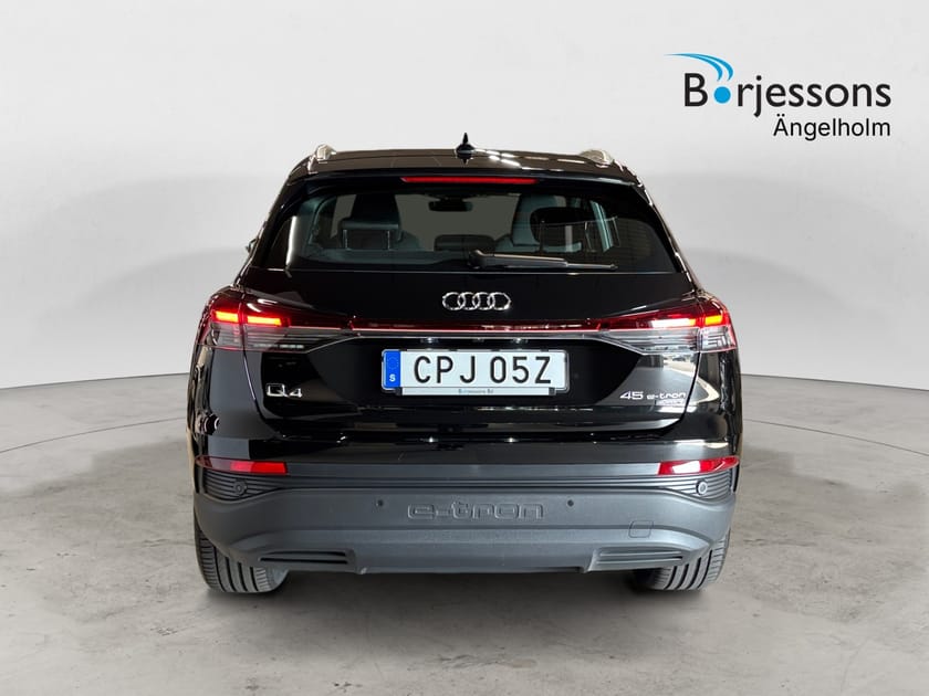 Bild 4 av Audi Q4 45 e-tron quattro PROLINE 286 HK