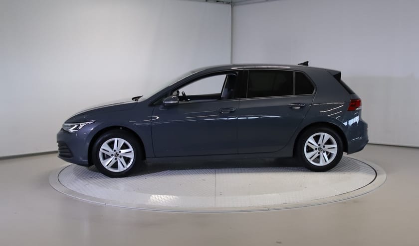 Bilde 2 av Volkswagen Golf 1,0 110hk E-TSI Life Aut. ACC/Kamera/Navi/Carplay