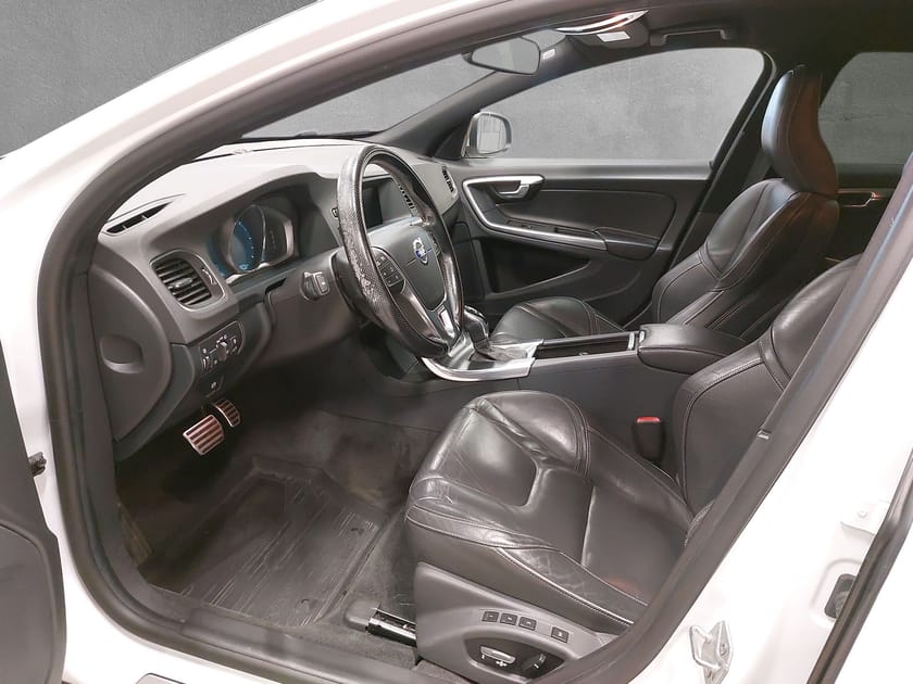 Bild 5 av Volvo V60 D4 AWD R-Design Business E