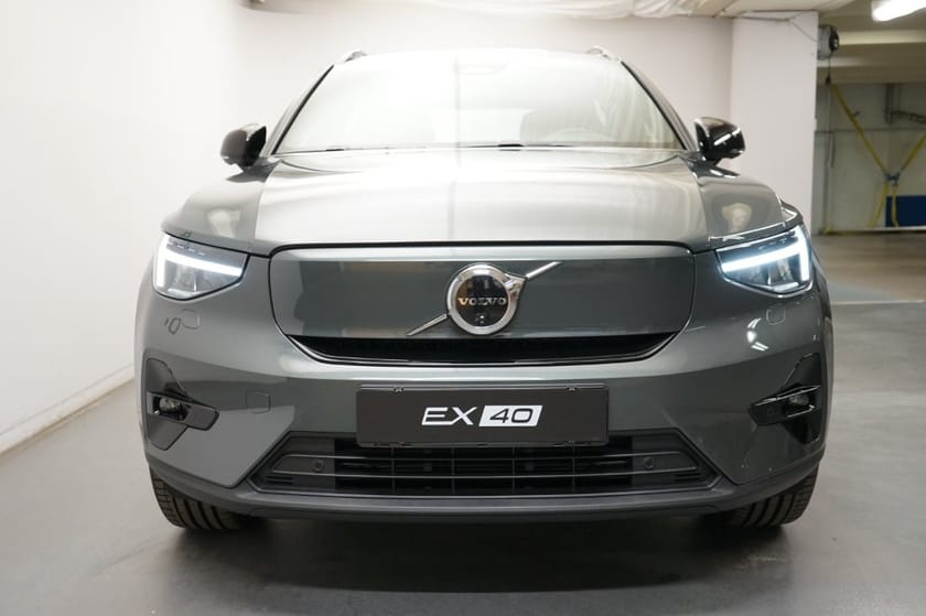 Bild 1 av Volvo EX40 Single Motor Extended Range ExtendedRange Plus SE