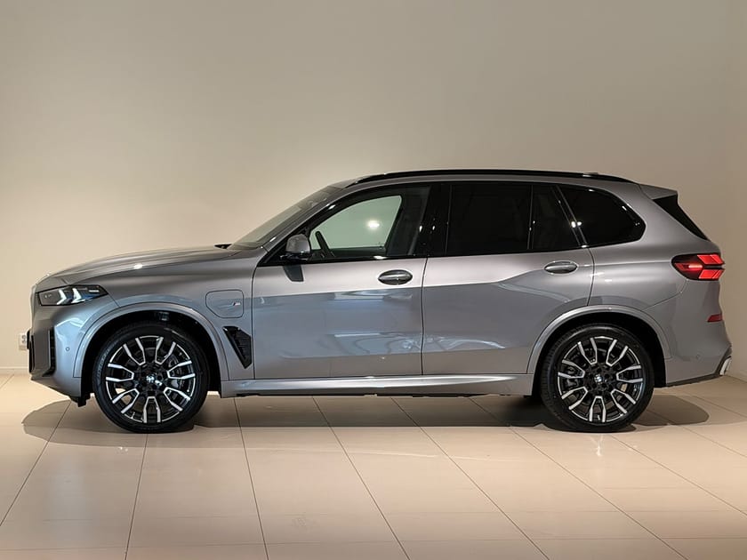 Bild 2 av BMW X5 xDrive50e xDrive 50e, M-Sport Business Edition, Panorama, Drag