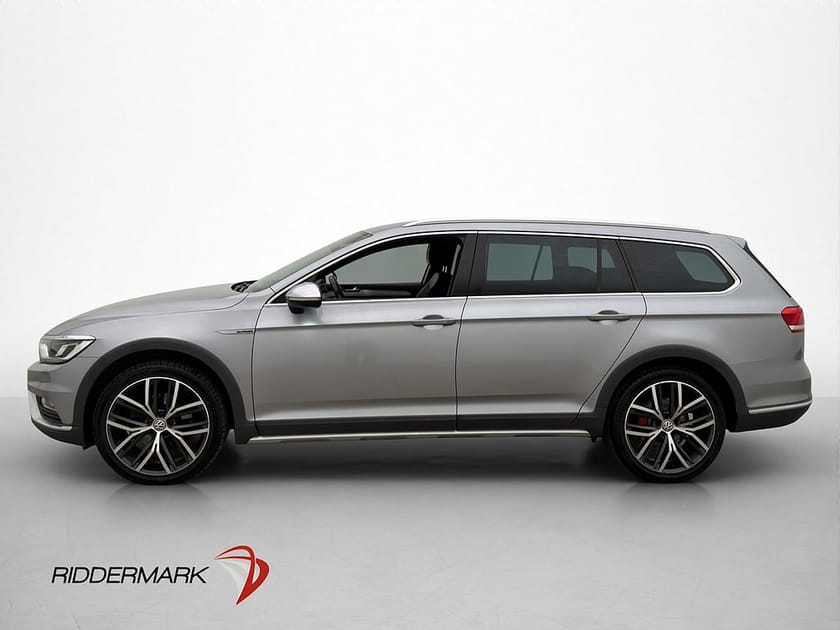 Bild 5 av Volkswagen Passat Alltrack 2.0 TDI 190hk 4M Cockpit Kamera