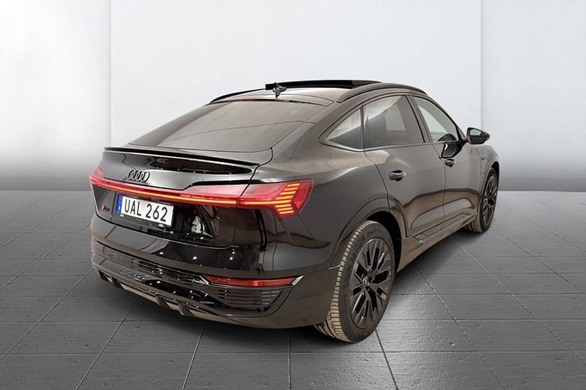 Bild 5 av Audi Q8 Sportback 55 e-tron quattro SB Q S Line Selection Assistpkt Drag Pano 360° B&O 408hk