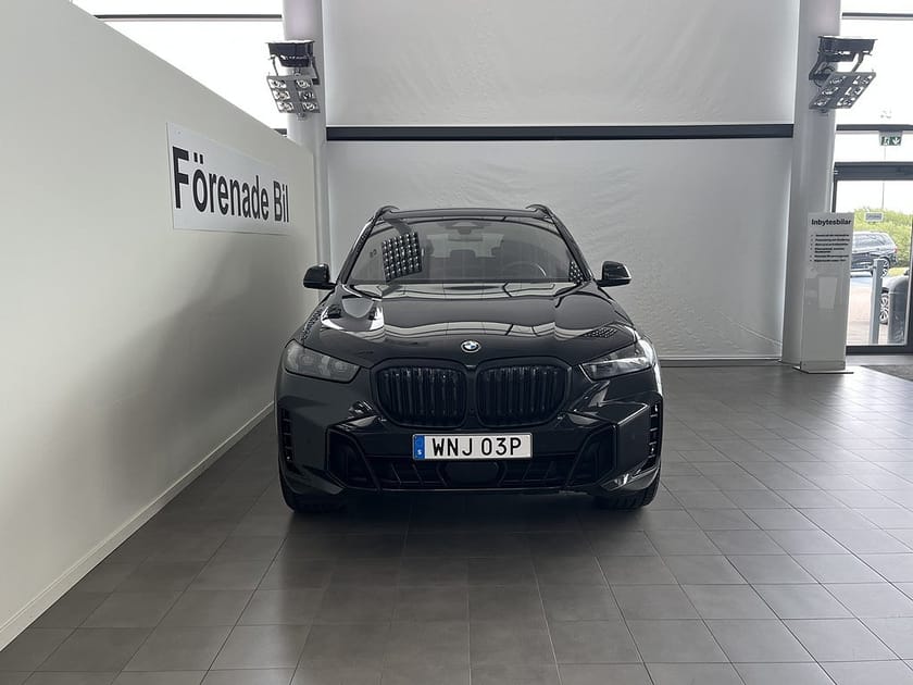 Bild 2 av BMW X5 xDrive30d M Sport Pro Innovation Drag H/K ComfortAccess