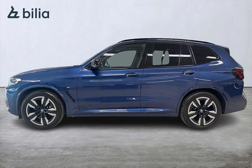 Bild 3 av BMW iX3 | Charged | Aktiv farth. | Tonade rutor | Panorama