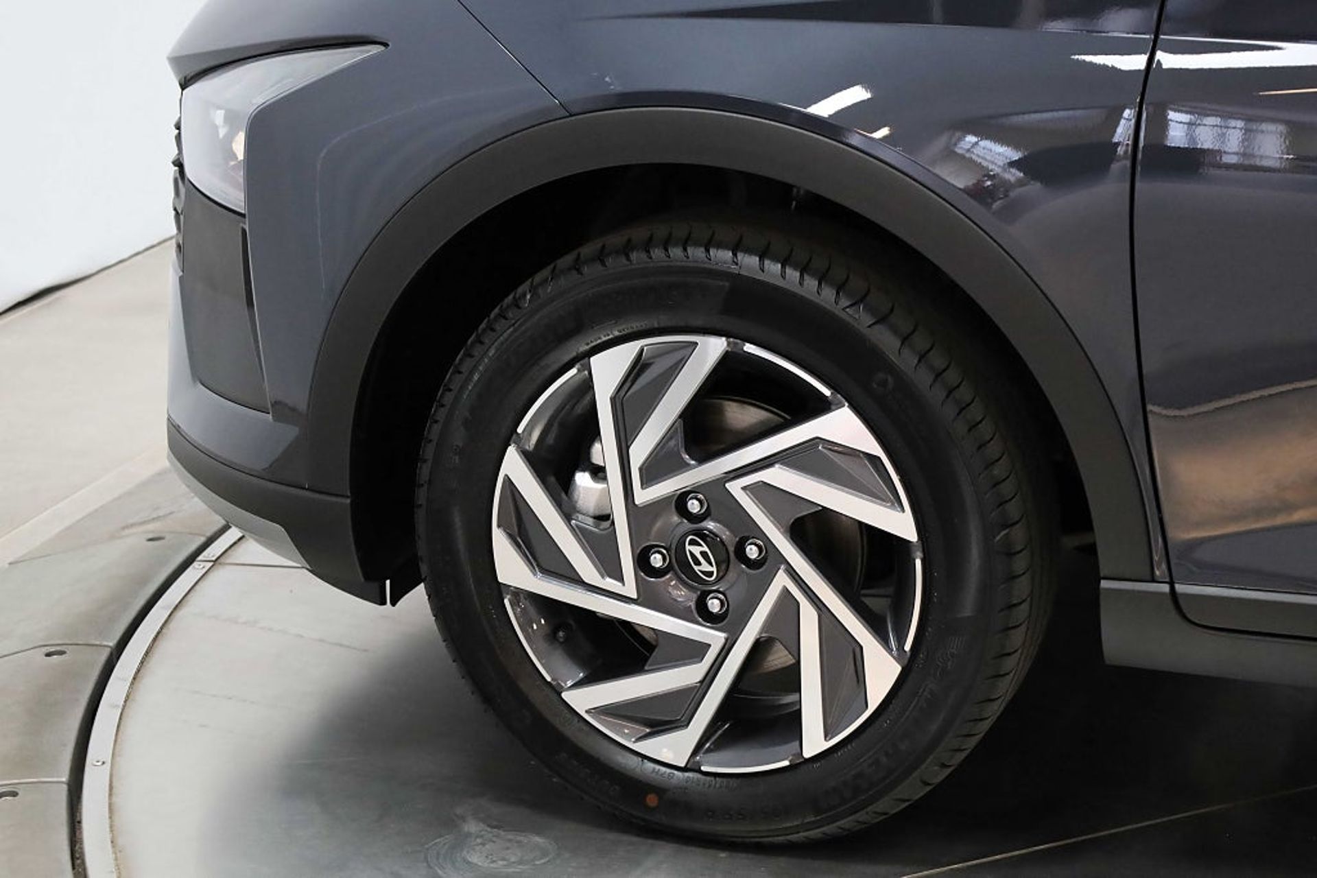 Hyundai Bayon 1.0 T-GDI 2026, bild 7/10