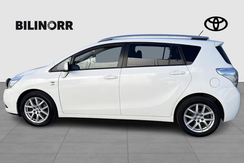 Bild 4 av Toyota Verso 2.2 D-CAT MAN/Kamkedja/Drag/7-Sits