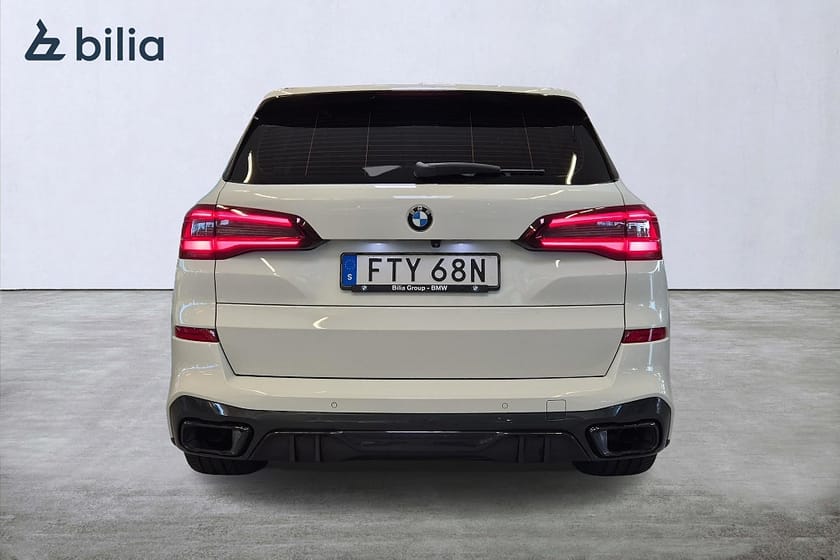 Bild 4 av BMW X5 xDrive45e iPerformance M Sport Komfortstolar Laser 360 Kamera Drag