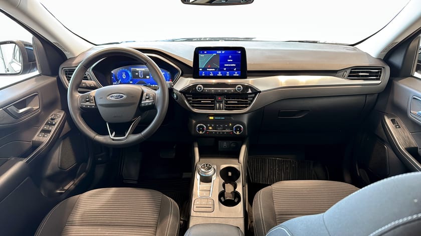 Bild 4 av Ford Kuga Plug-In Hybrid Titanium 2.5 225HK Vinterpaket