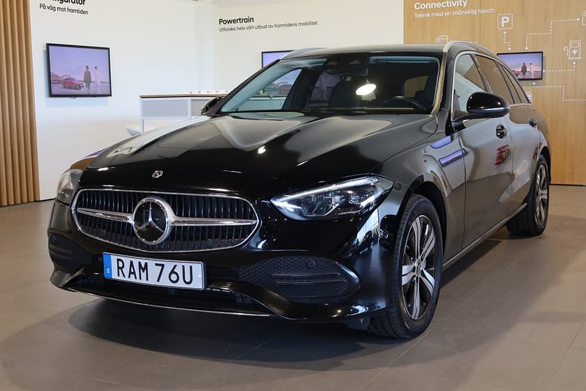 Bild 1 av Mercedes-Benz C 300 T e 9G-Tronic Avantgarde Moms/leasbar /Drag / Navi