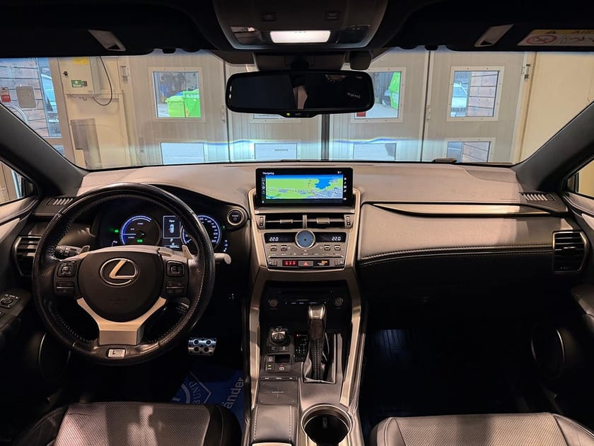Bild 5 av Lexus NX 300h AWD